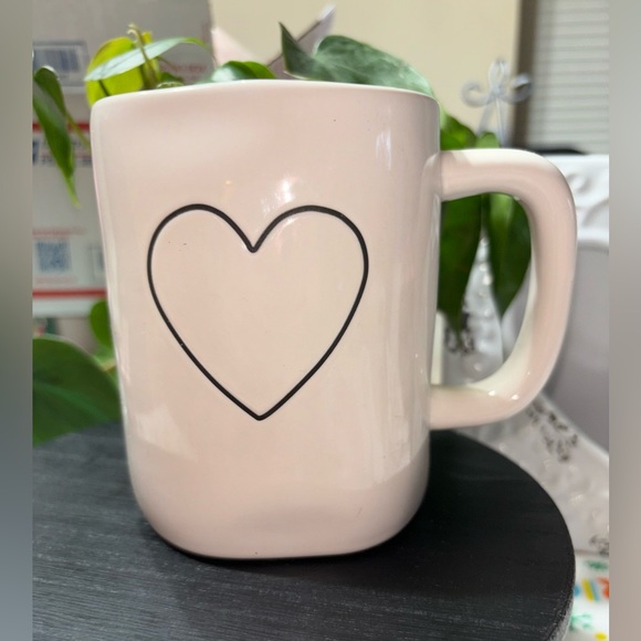 Rae Dunn Other - Rae Dunn Valentine’s Day Heart Mug
